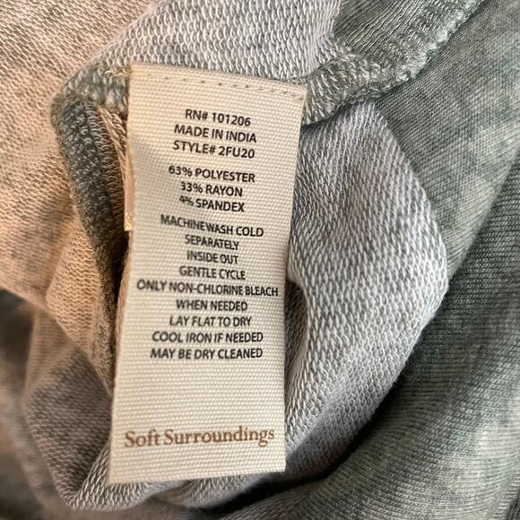 Soft Surroundings Cowl Neck Seam Detail Tunic Top Paisley Boho Olive Green M New - Picture 12 of 13